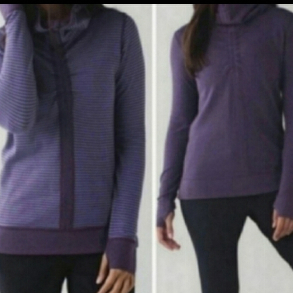 Lululemon Purple Reversable Turtleneck Size 8
